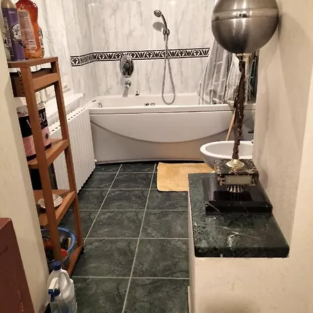 Nevina Centro Camera Privata In * بارما
