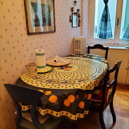 Accommodatie bij particulieren Nevina Centro Camera Privata In *